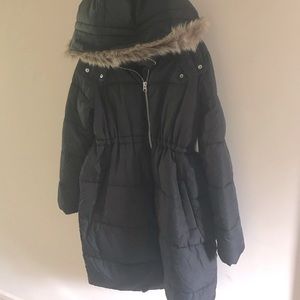 NWT Medium Old Navy Maternity Puffer Coat